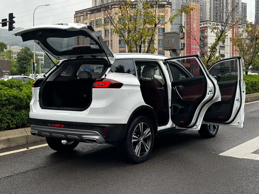 Geely Boyue — миниатюра 26