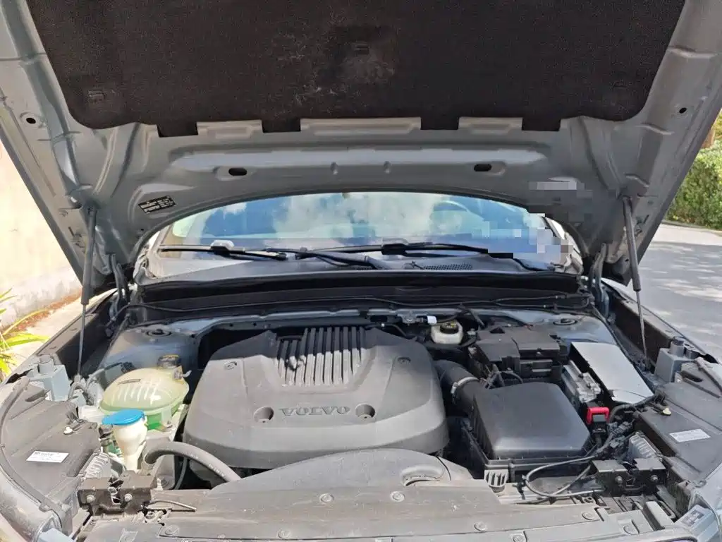 Volvo XC40 — миниатюра 11