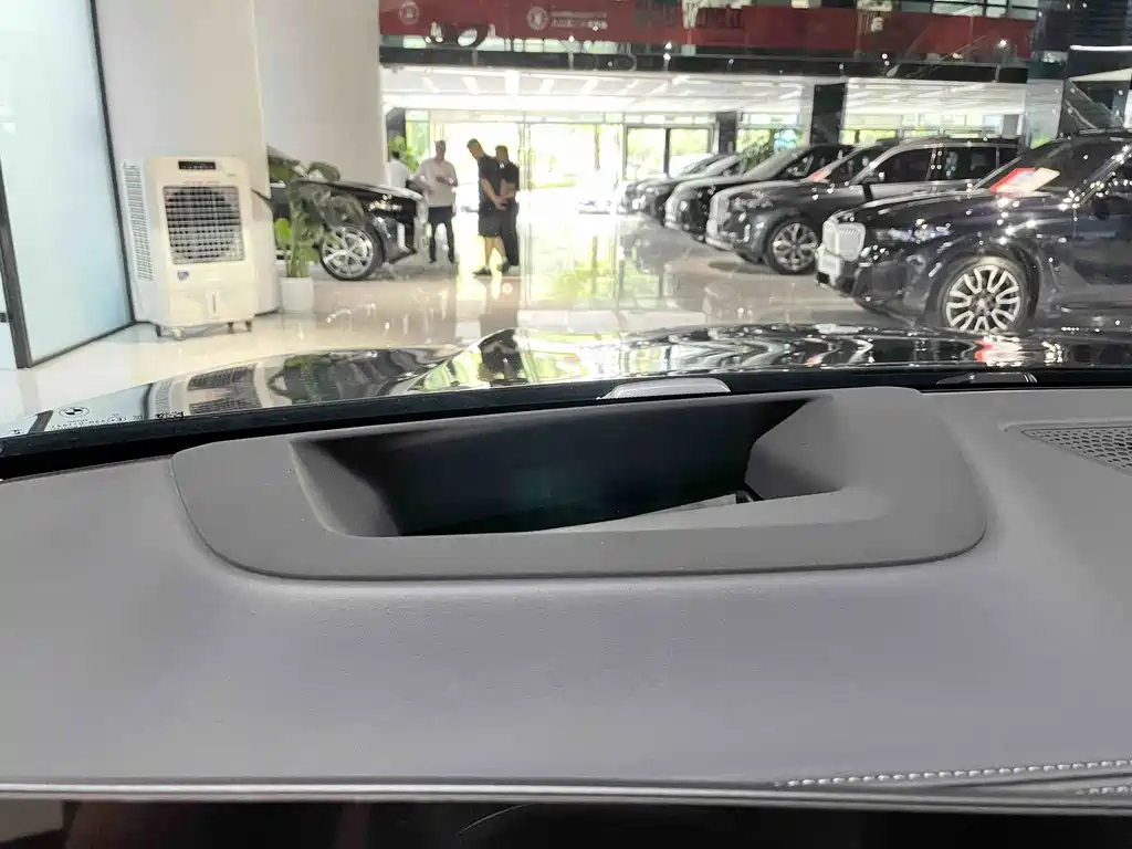 BMW X5 — миниатюра 10