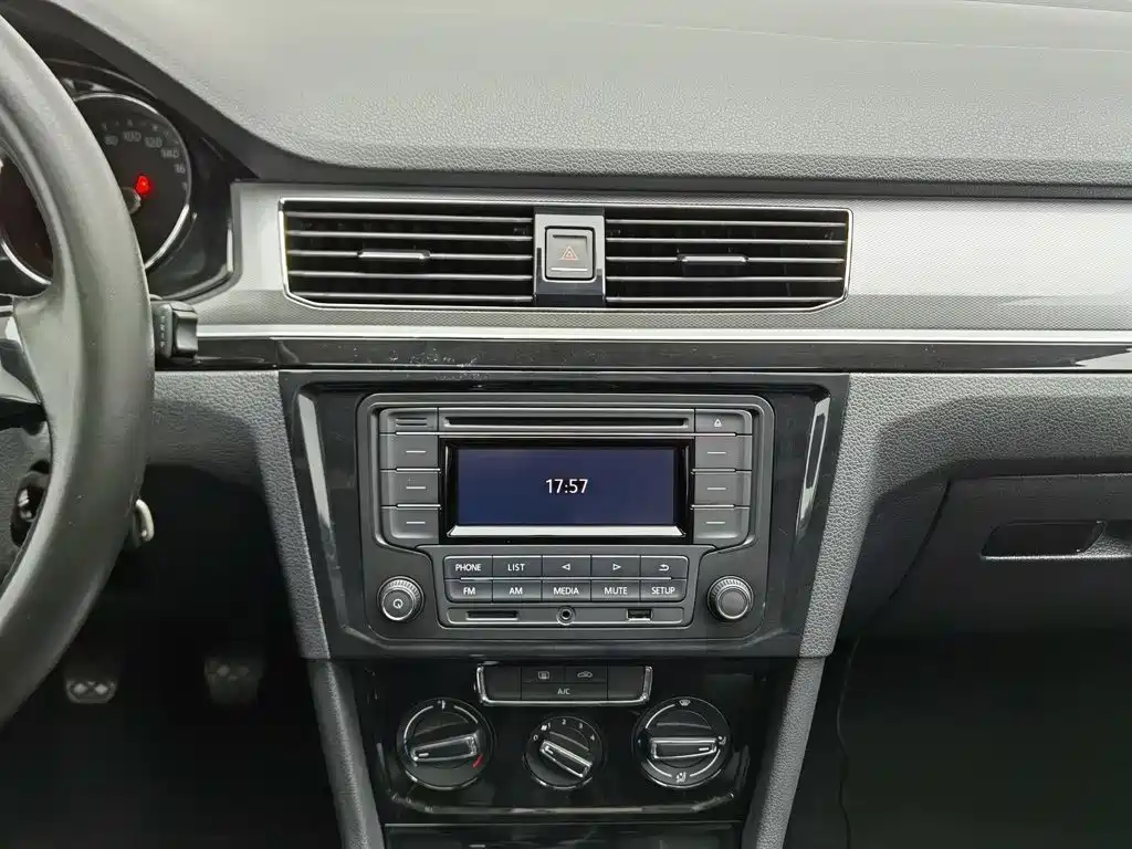 Volkswagen Bora — миниатюра 12