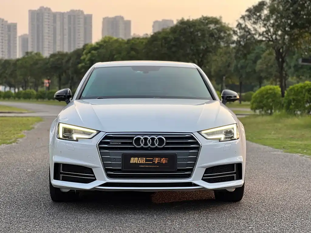 Audi A4L 2018 30 45 TFSI quattro Sport