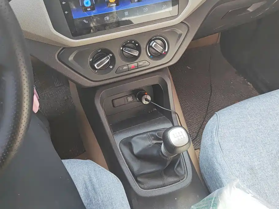 Wuling Hongguang — миниатюра 16
