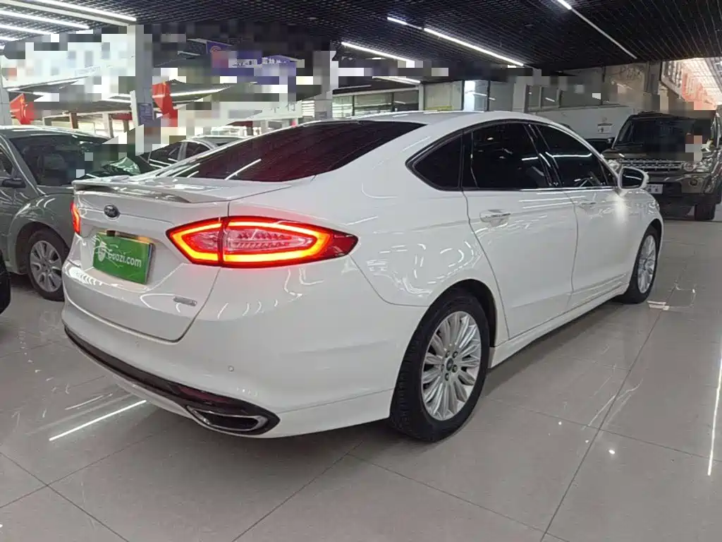 Ford Mondeo — миниатюра 7