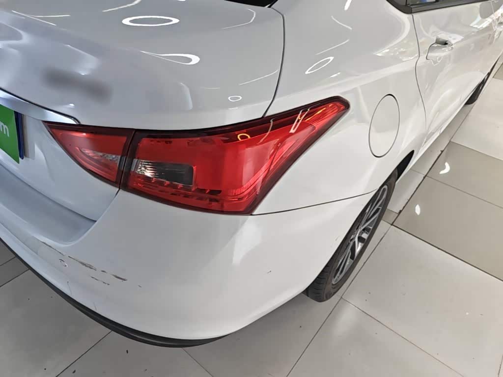 CHERY Arrizo 5 1.5 л 2023 г. Белый, пробег 30800 км