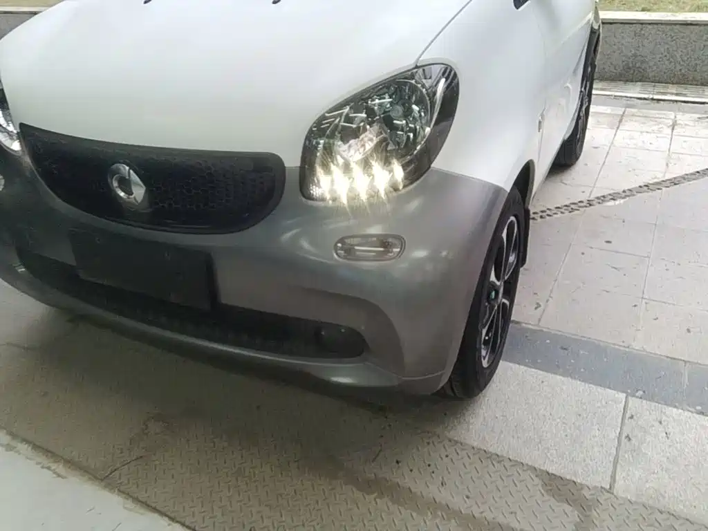 smart Smart Fortwo — миниатюра 24
