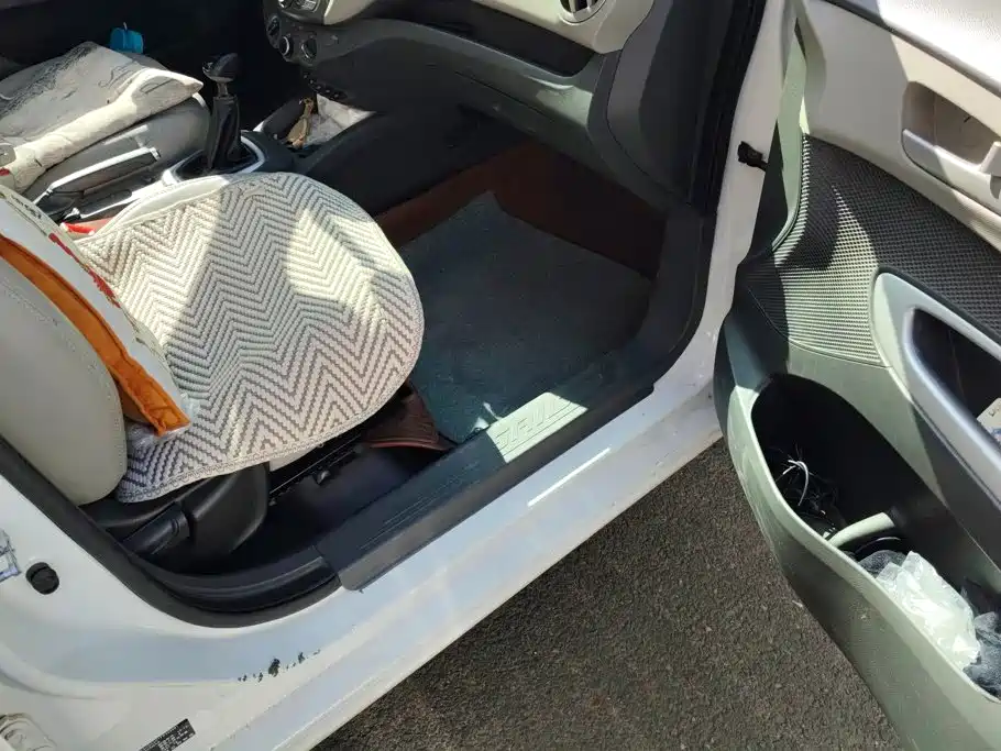 Chevrolet Sail — миниатюра 8