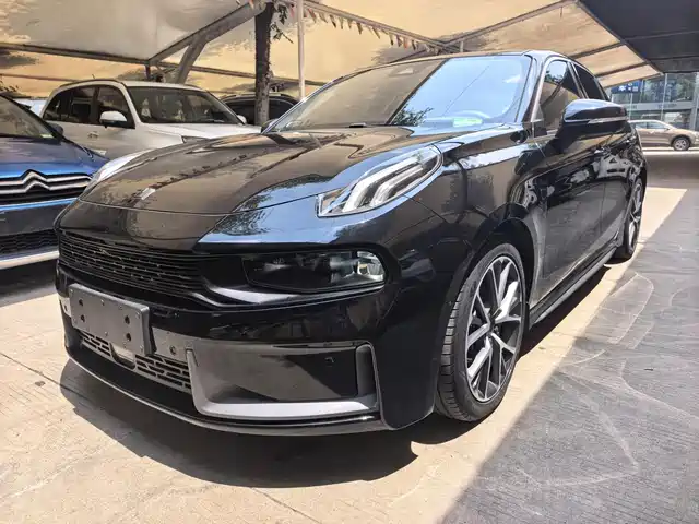 2022 Lynk & Co 03