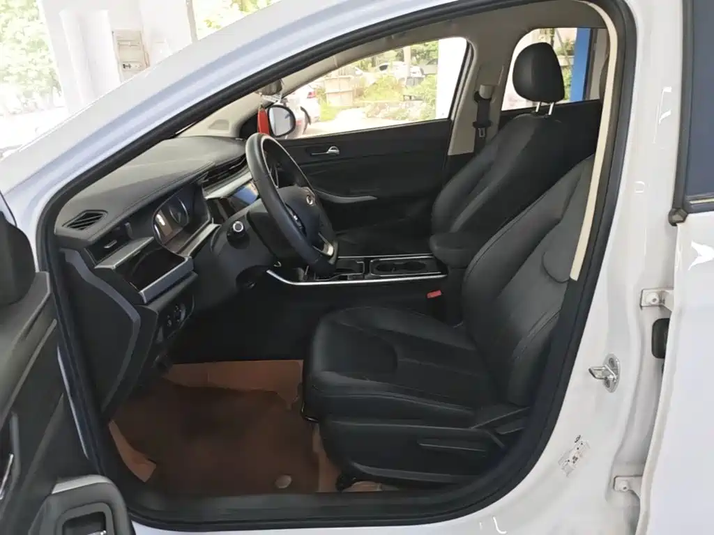 Chery Arrizo 5 — миниатюра 15