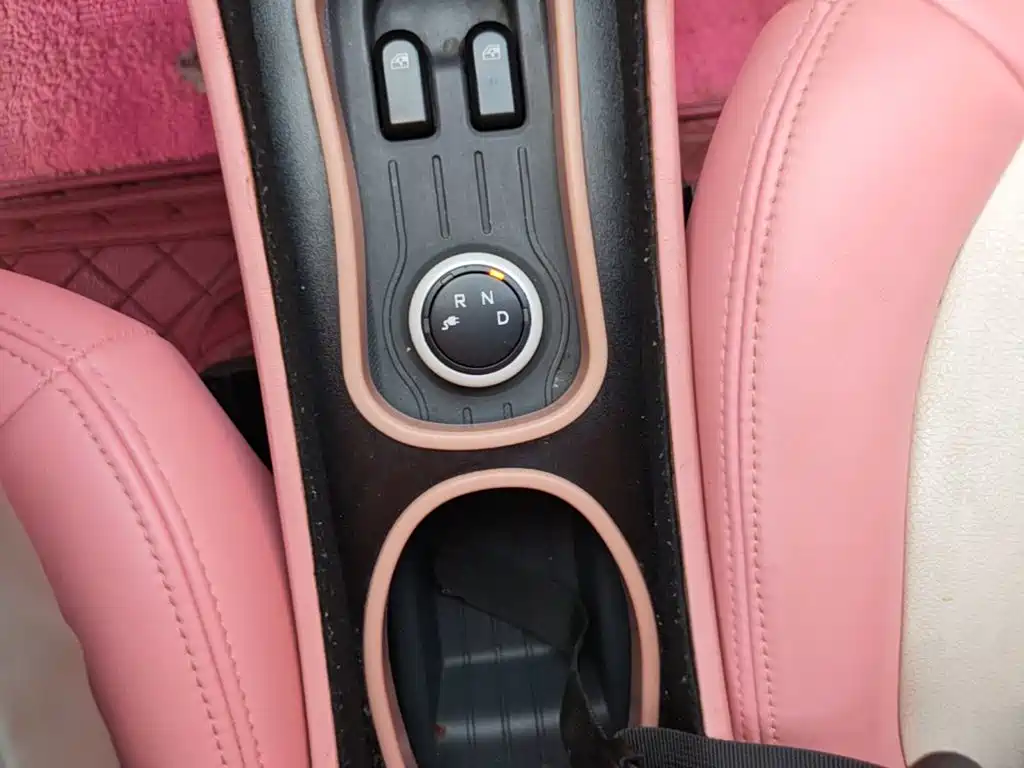 Wuling MINIEV — миниатюра 14