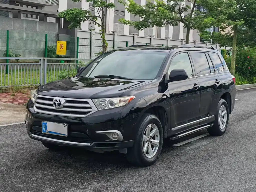 Toyota Highlander 2012 2.7L 7 мест Elite