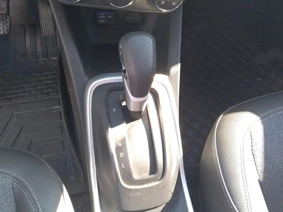 Chevrolet Trax — миниатюра 16