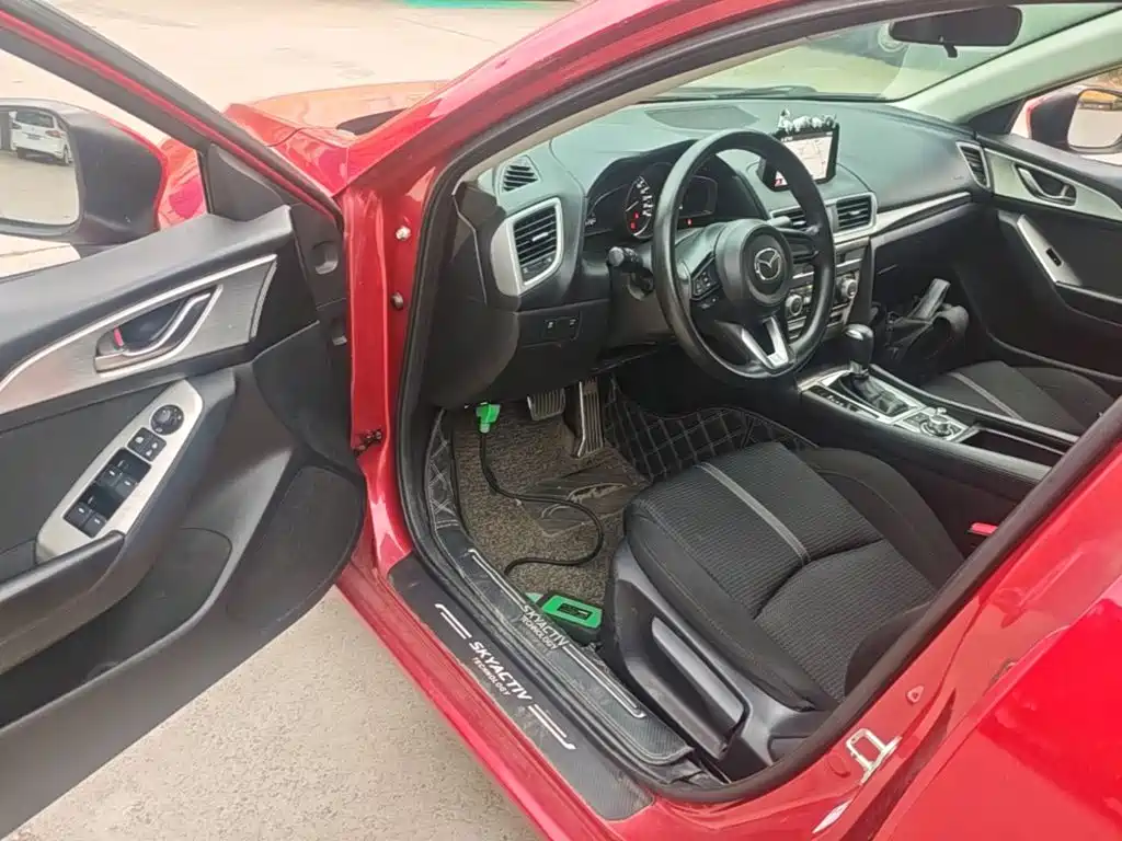 Mazda 3 Axela — миниатюра 16