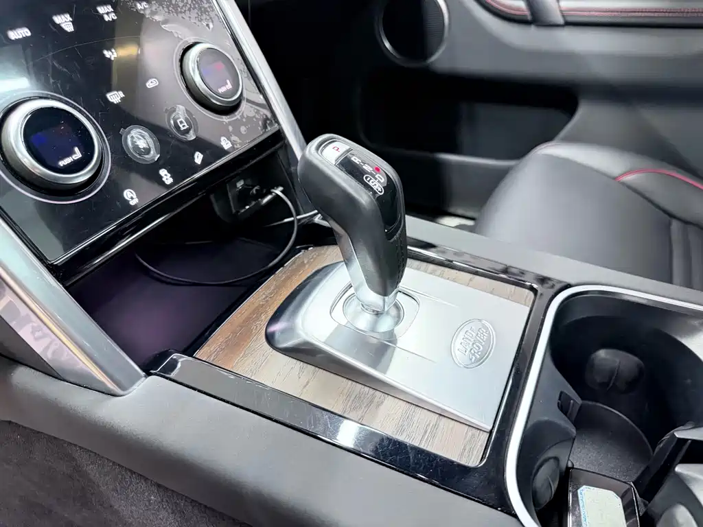 Land Rover Discovery Sport — миниатюра 18