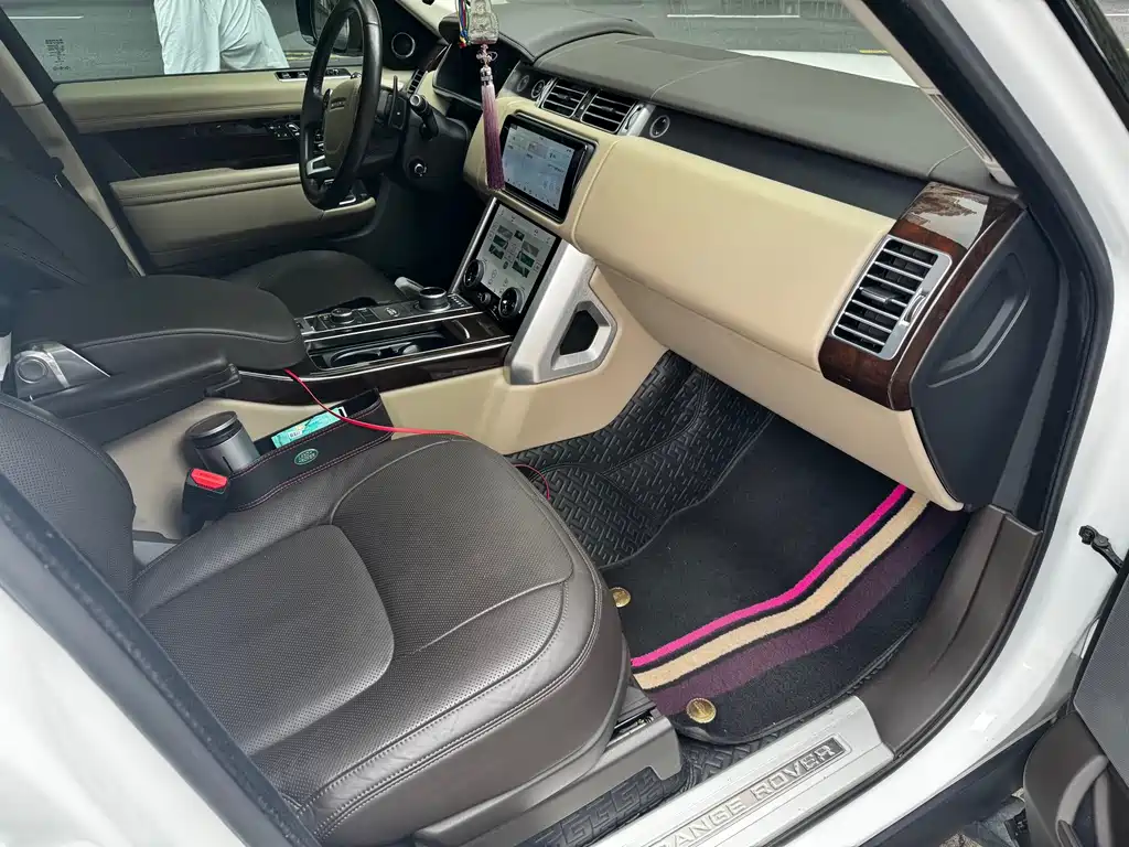 Land Rover Range Rover — миниатюра 9