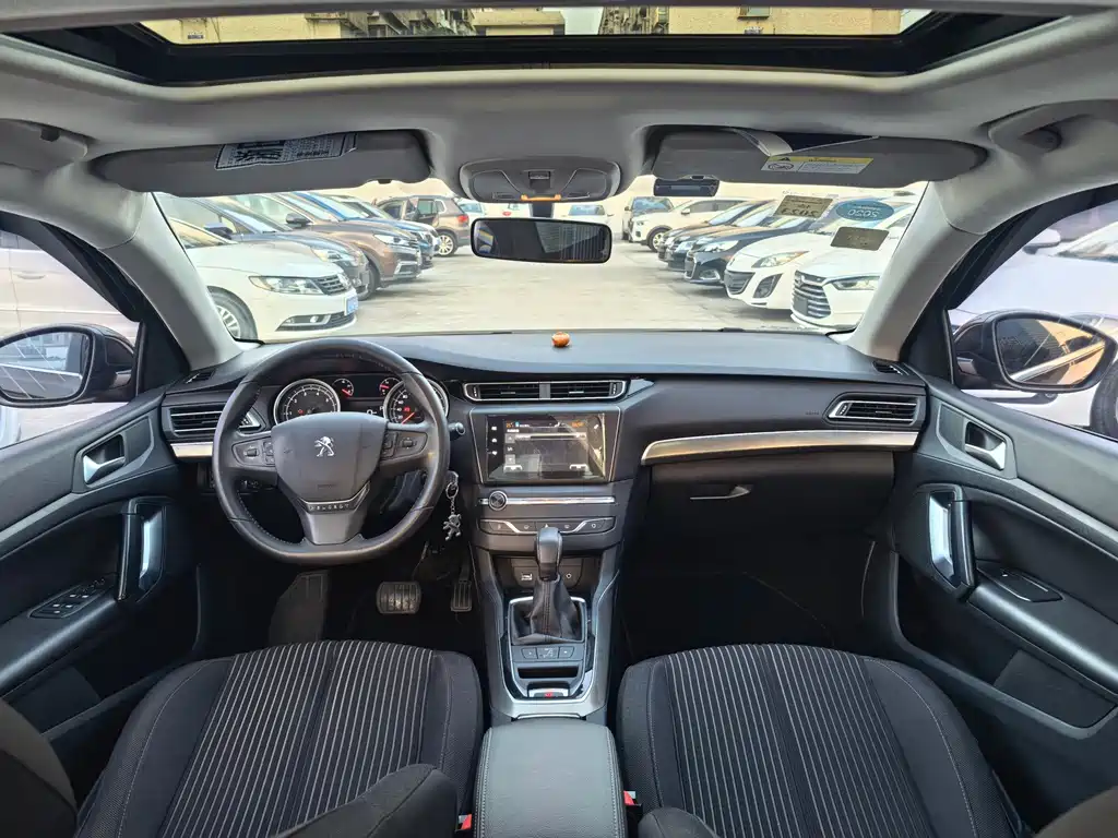 Peugeot 408 — миниатюра 8