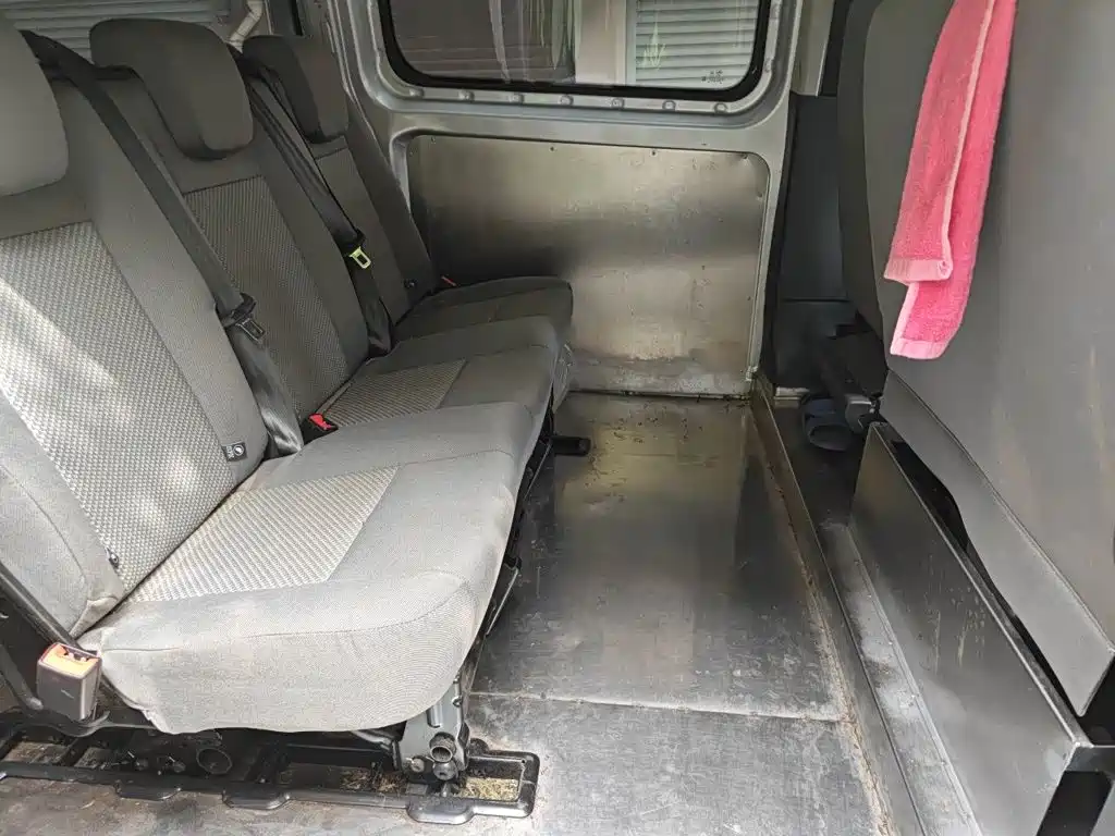 Ford Transit — миниатюра 15