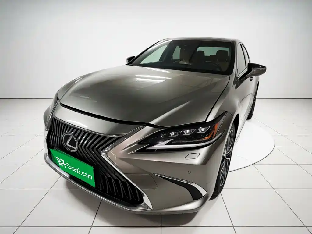 Lexus ES — миниатюра 2