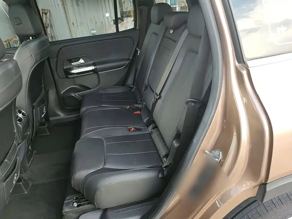 Mercedes-Benz GLB — миниатюра 17