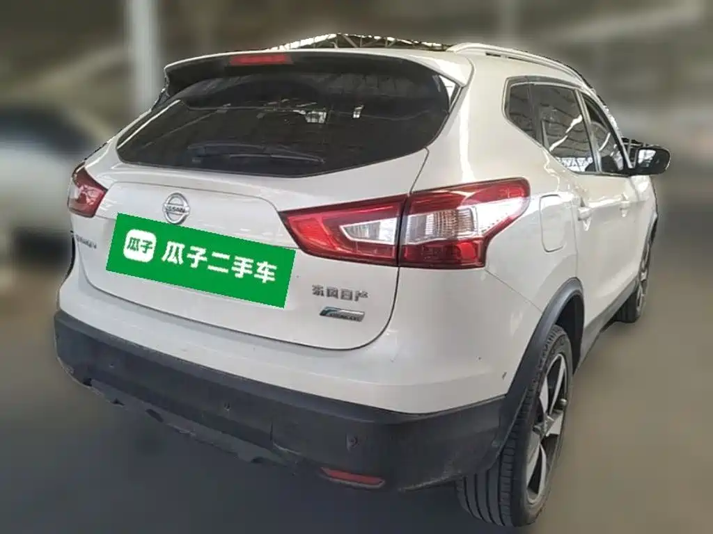 Nissan Qashqai — миниатюра 10