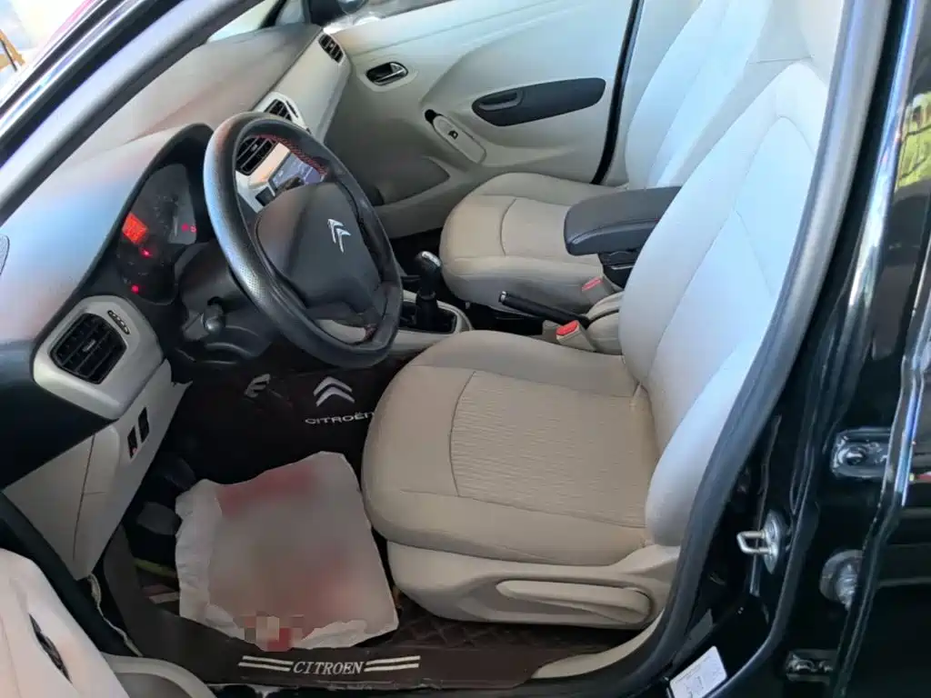 Citroen Elysee — миниатюра 15