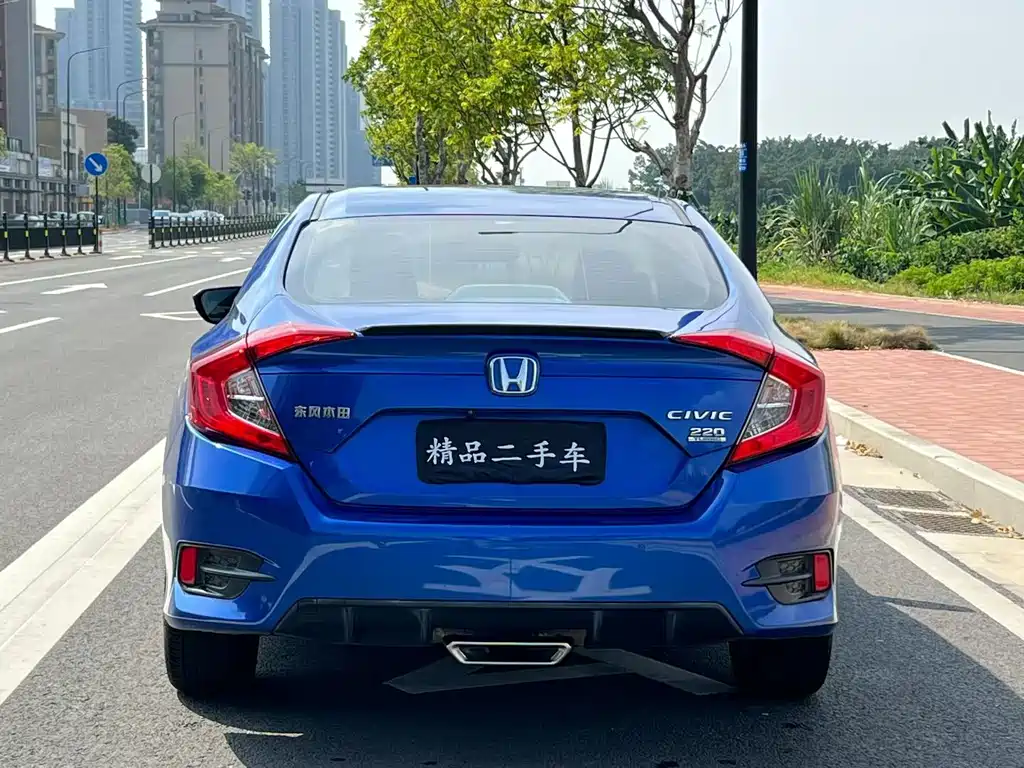 Honda Civic — миниатюра 8