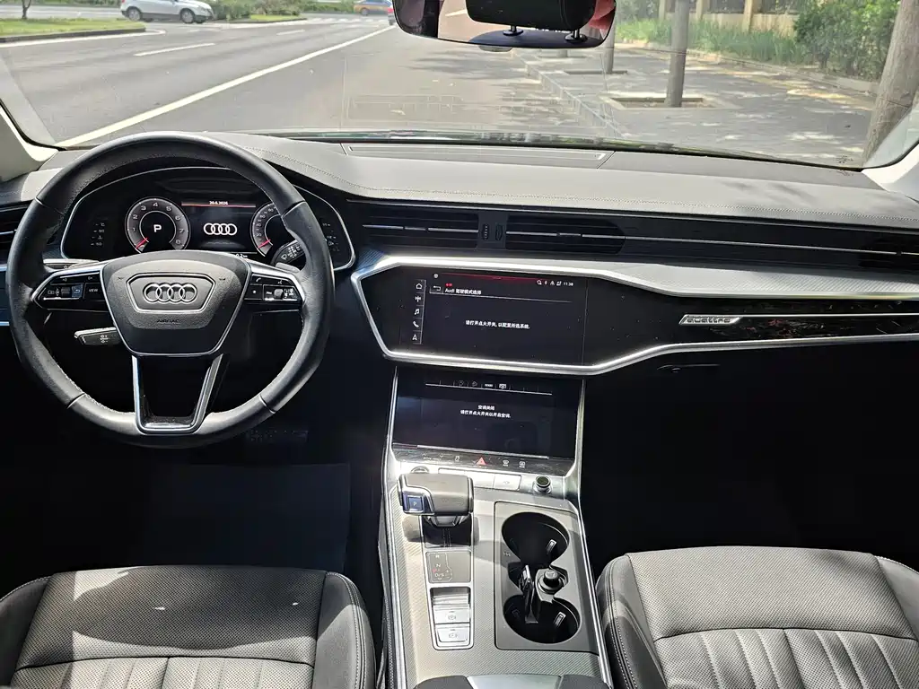 Audi A6 2024 allroad quattro 55 TFSI Premium