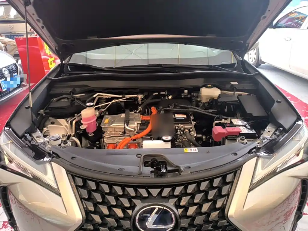 Lexus UX New Energy — миниатюра 20