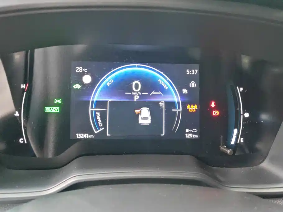 Toyota Corolla Cross — миниатюра 14