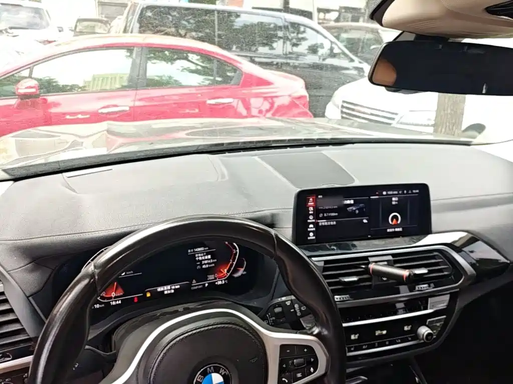 BMW X3 — миниатюра 10