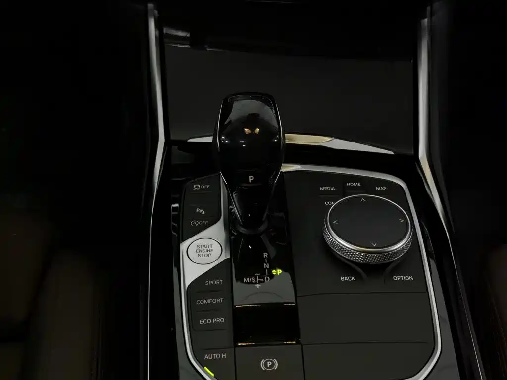 BMW 3 Series — миниатюра 13