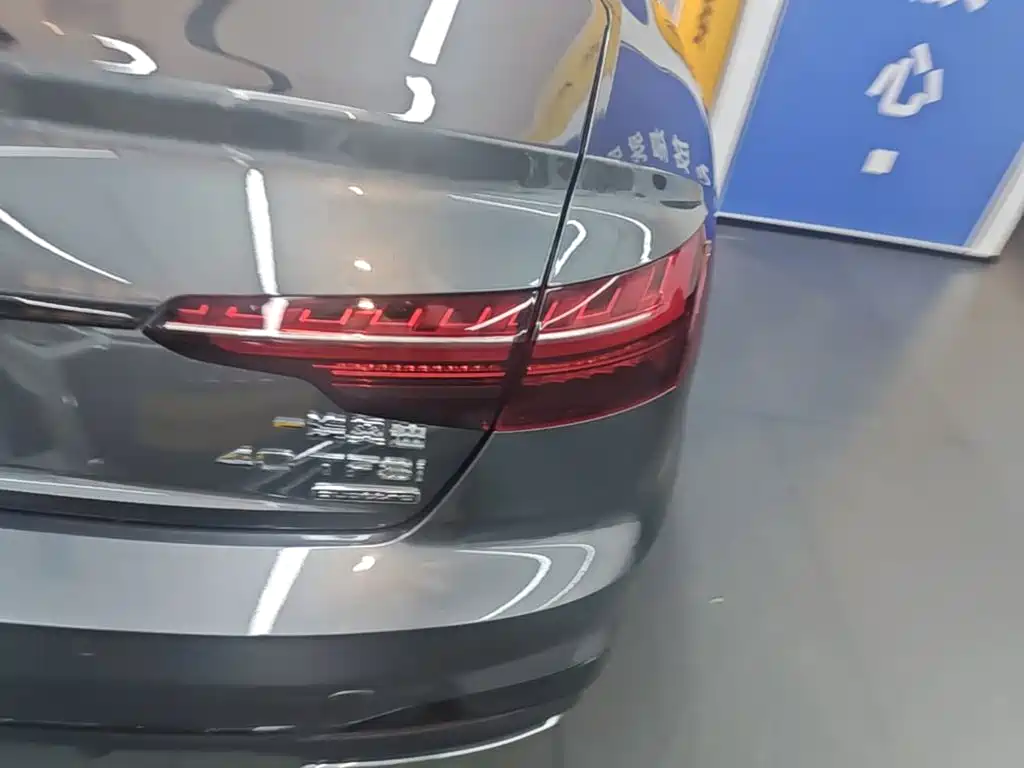 Audi A4L — миниатюра 8