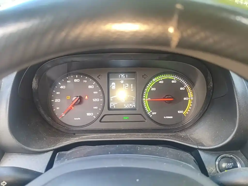 Roewe Clever — миниатюра 12