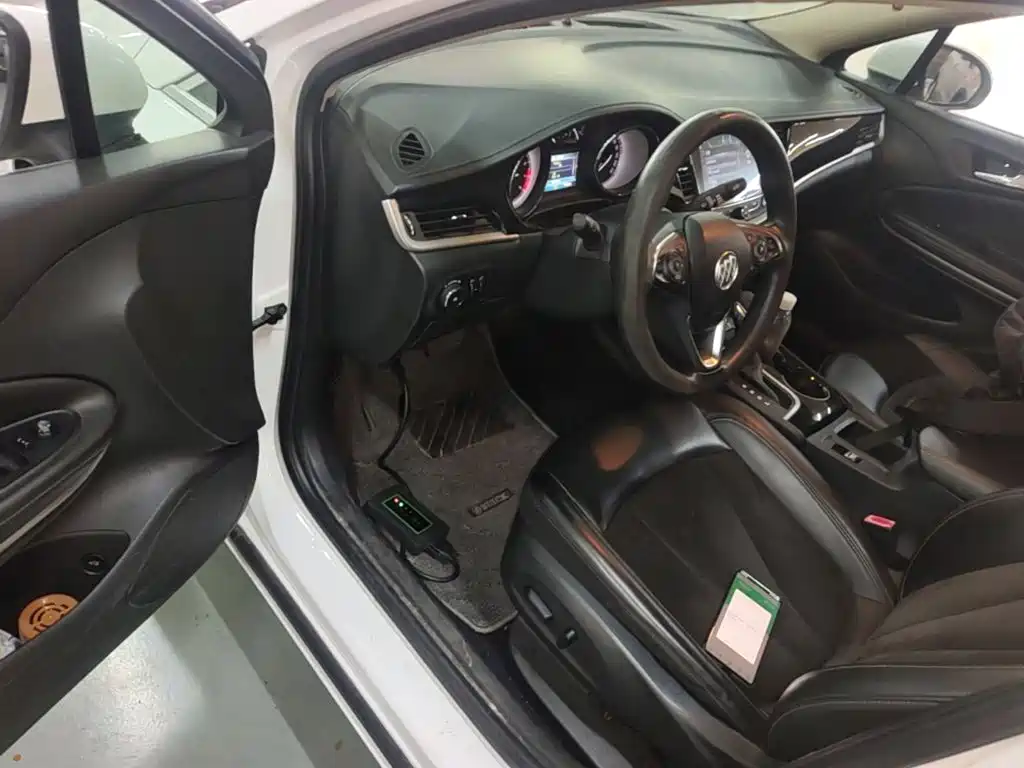 Buick Verano — миниатюра 16