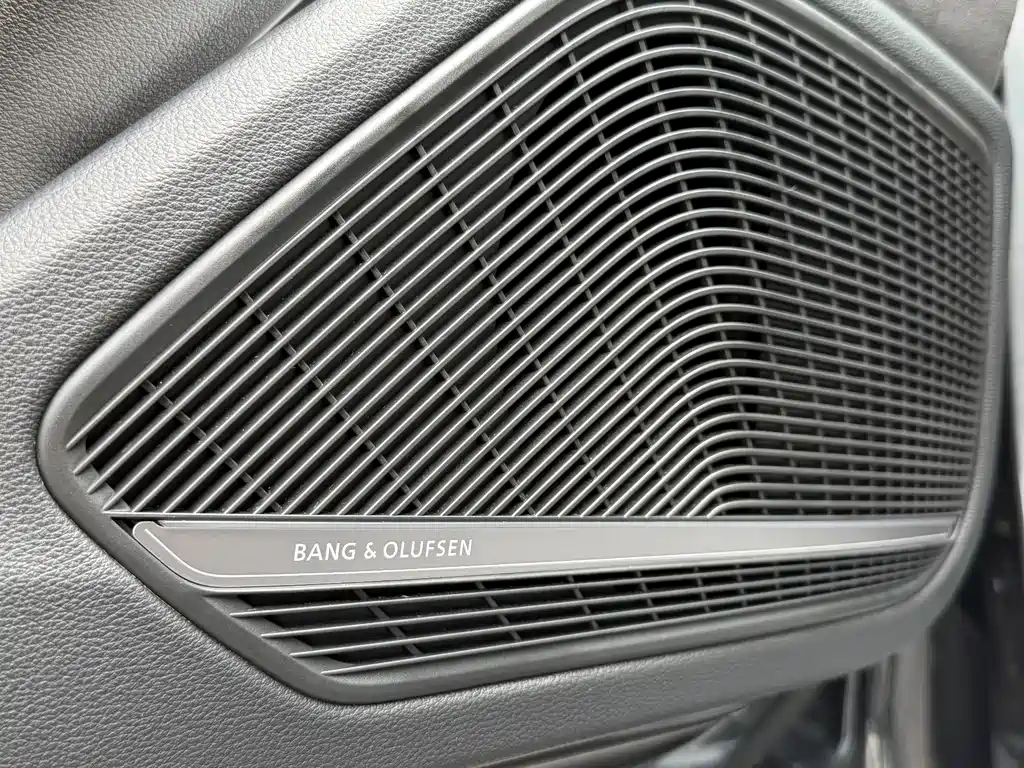 Audi A4L — миниатюра 12