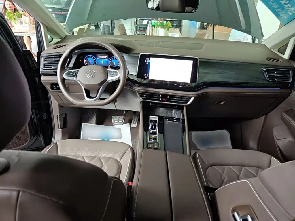 Volkswagen Viloran 2024 380TSI Luxury