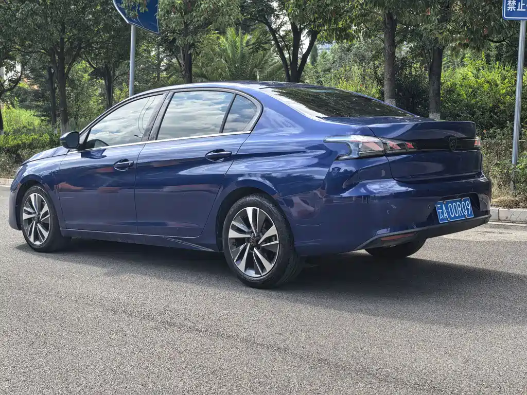Peugeot 408 — миниатюра 4