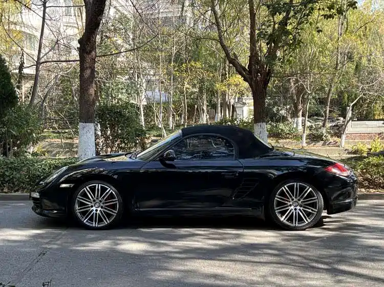 Porsche Boxster 2011 Boxster Black Edition 2.9L