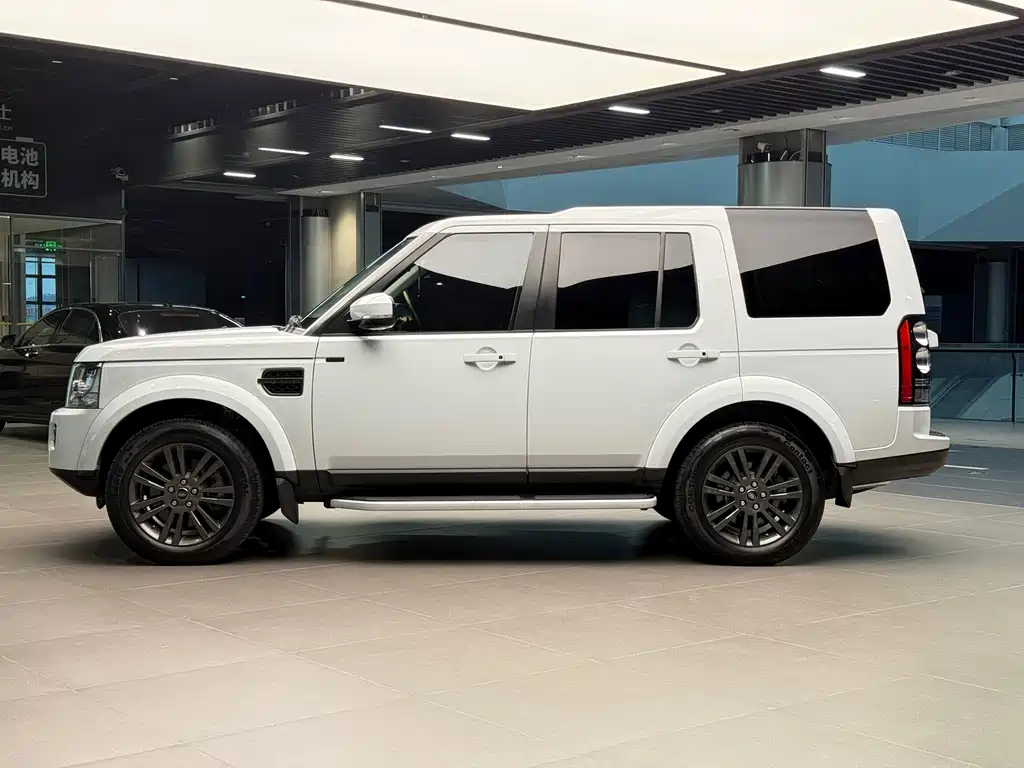 Land Rover Discovery — миниатюра 3