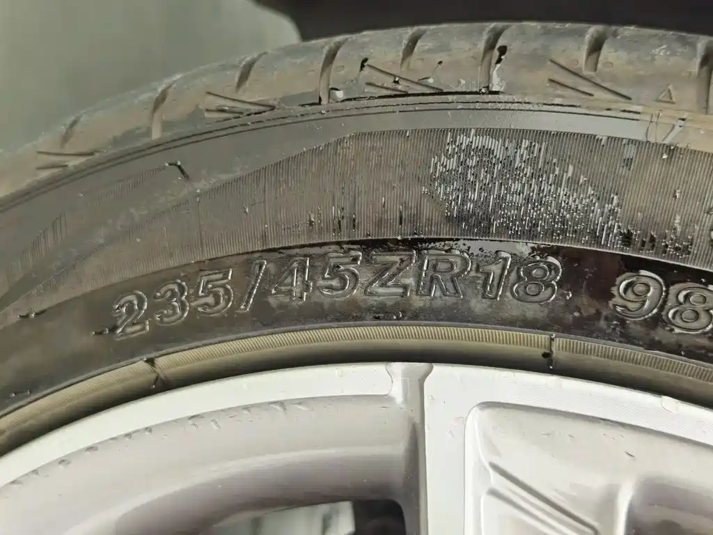 Geely Borui Hybrid — миниатюра 24