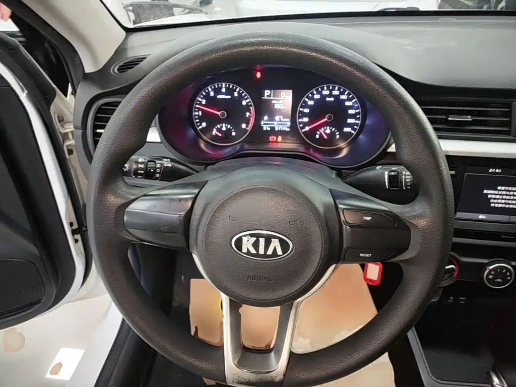 Kia K2 — миниатюра 11