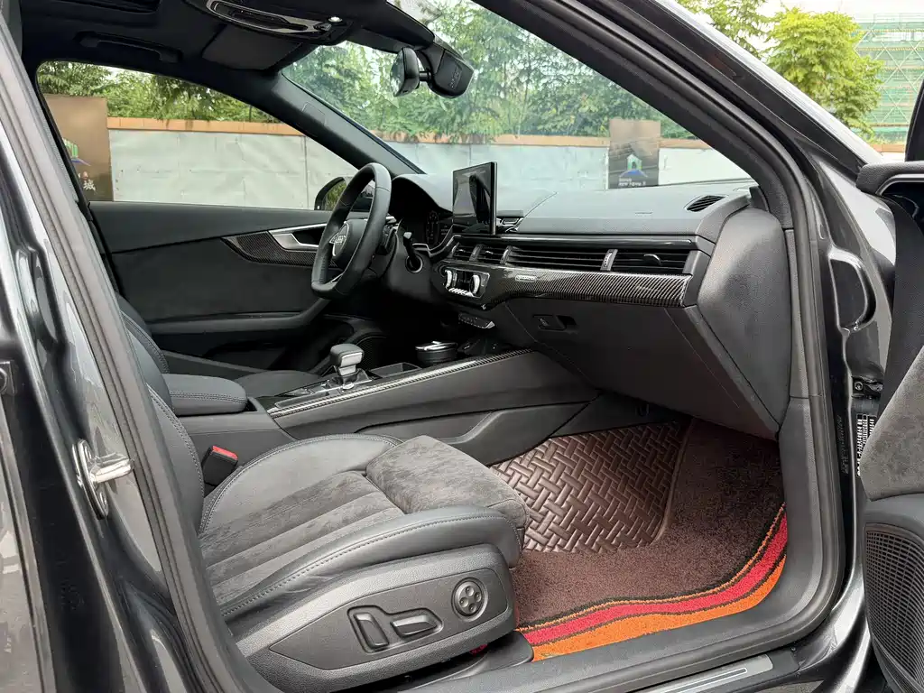 Audi A4L — миниатюра 14