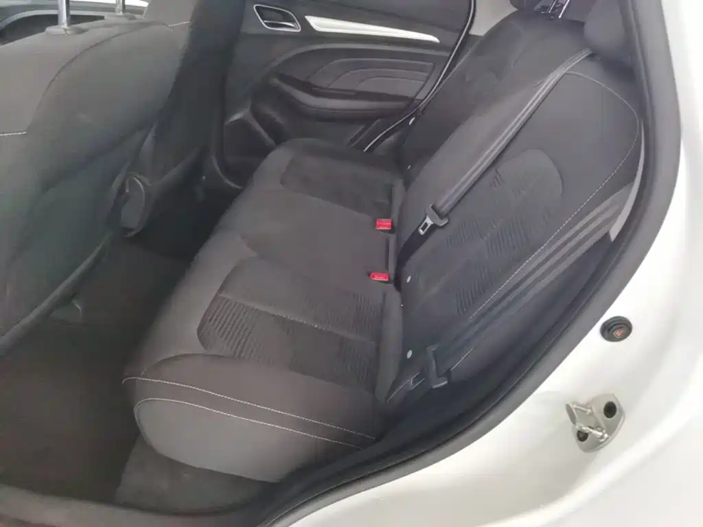Roewe RX3 — миниатюра 17