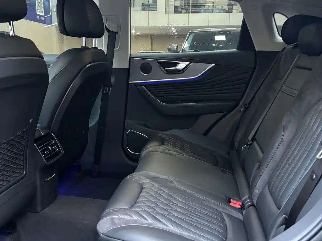 Hongqi Hongqi HS5 — миниатюра 9
