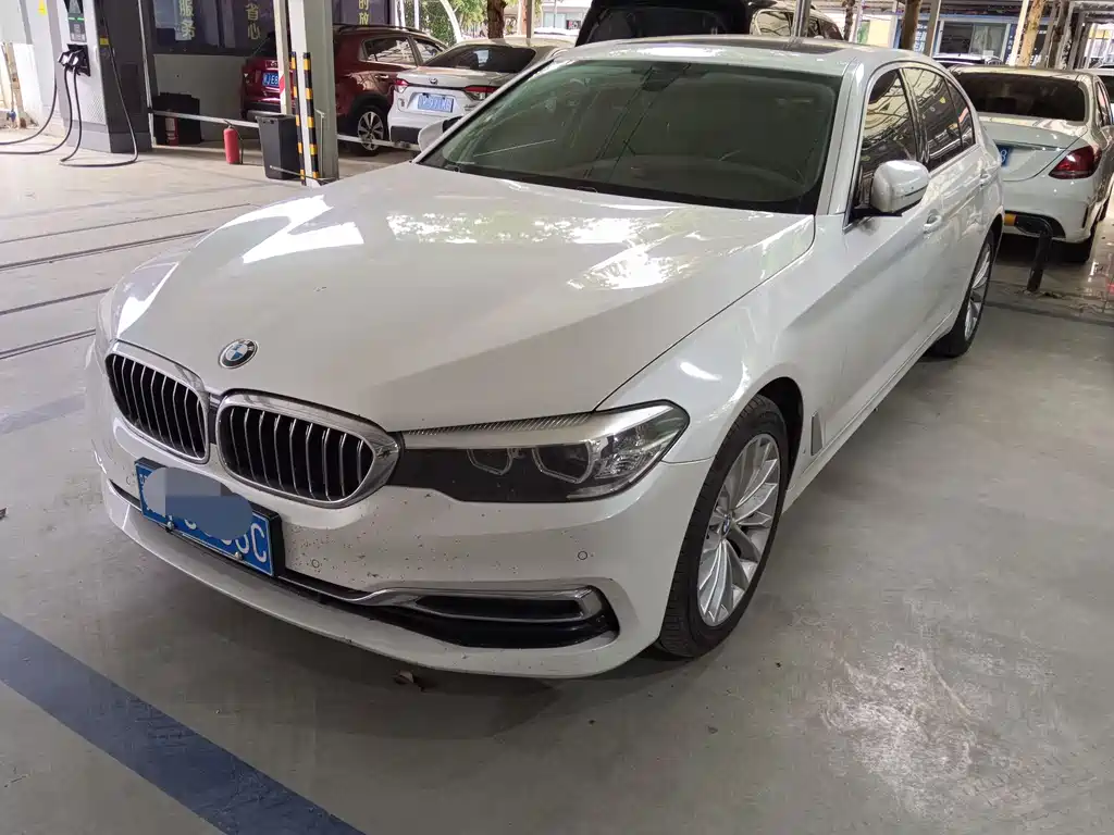 BMW 5 Series 2019
