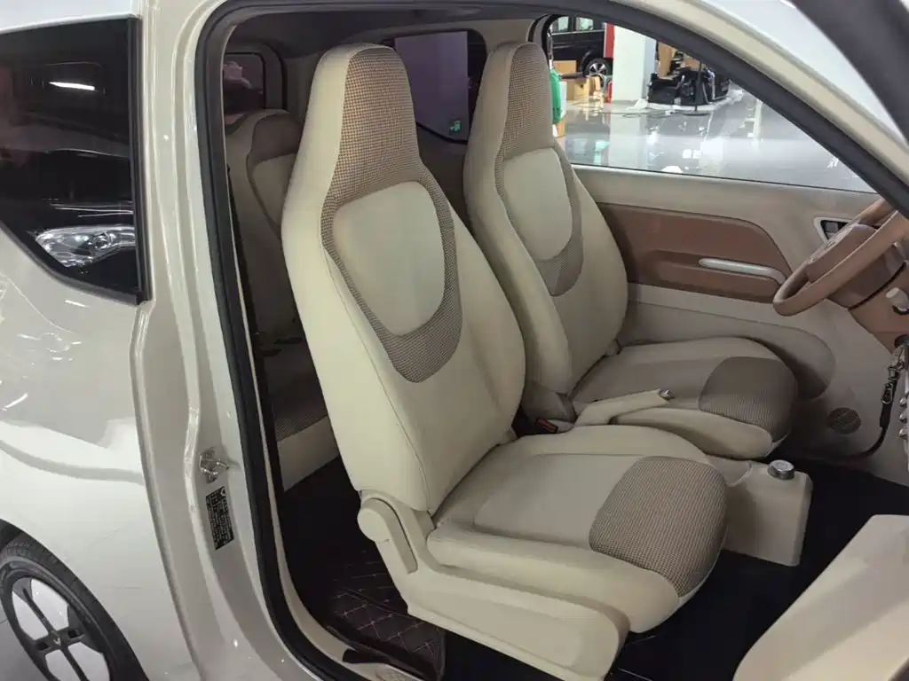 Wuling MINIEV — миниатюра 25