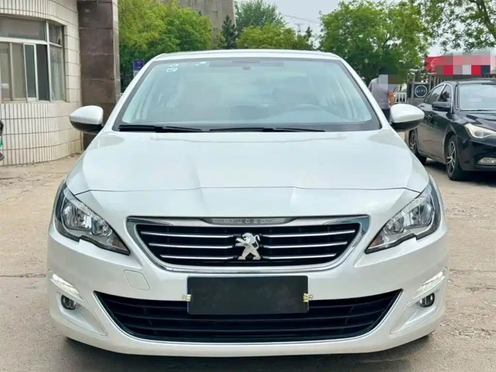 PEUGEOT  408