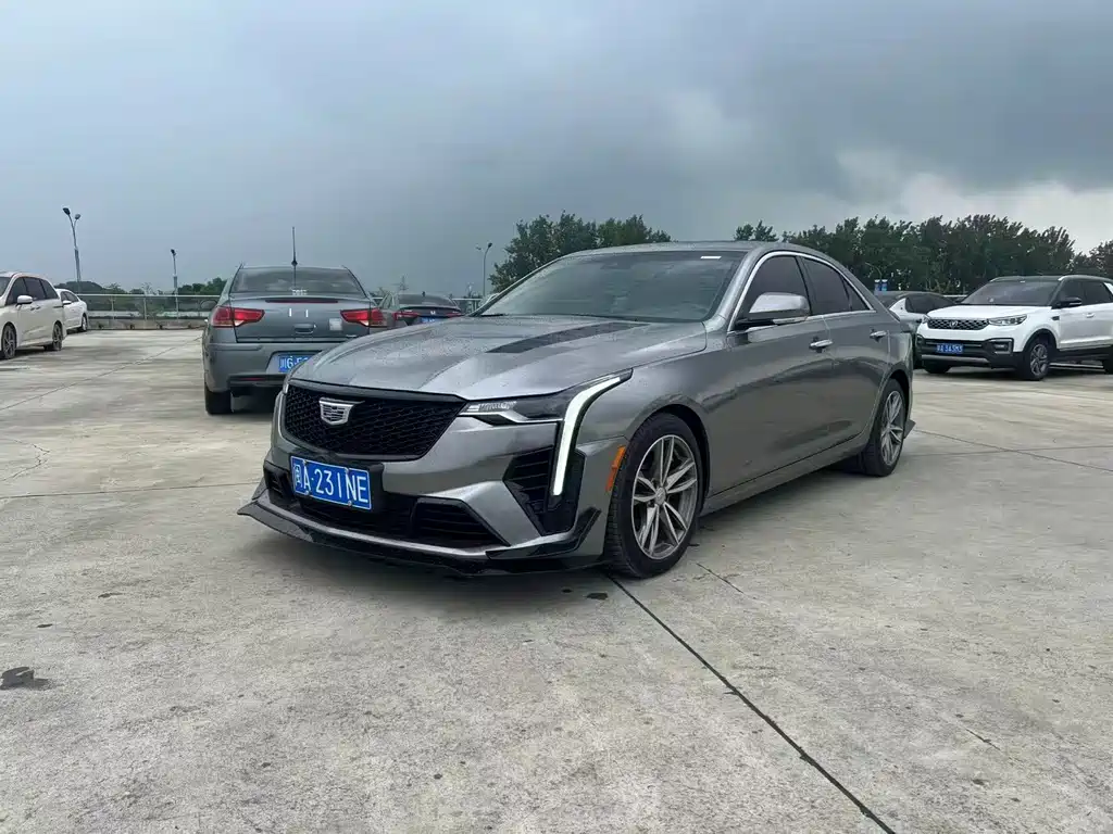 Cadillac CT4 2021