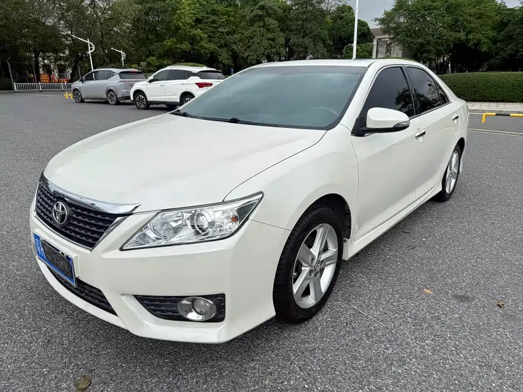 Купить Toyota Camry