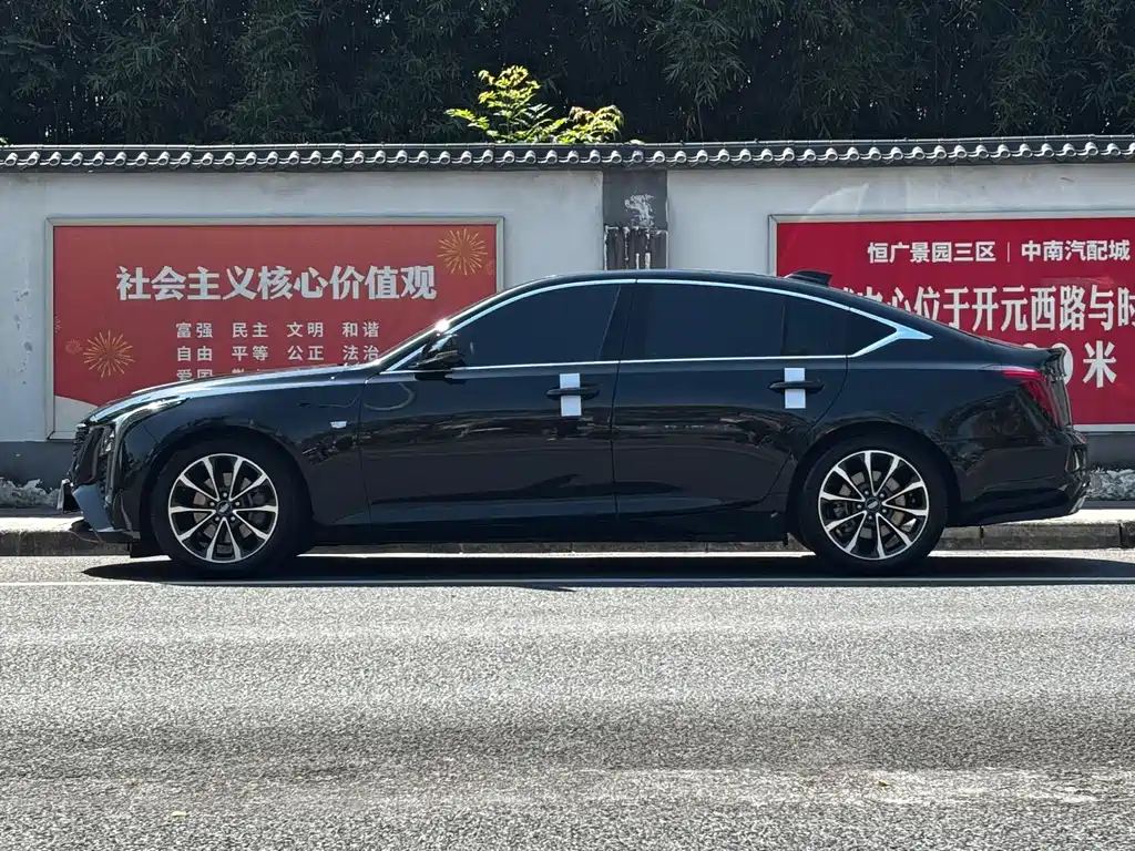 Cadillac CT5 — миниатюра 3