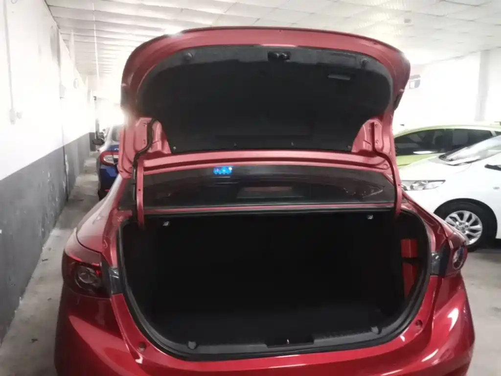 Mazda 3 Axela — миниатюра 15